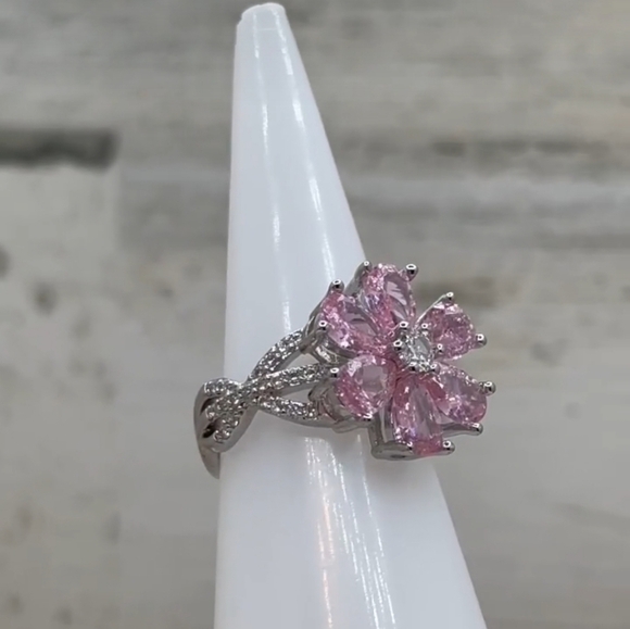 Beautiful Statement Flower Pink White Cubic Zirconia Silver Plated Ring Size 8 - Picture 12 of 12